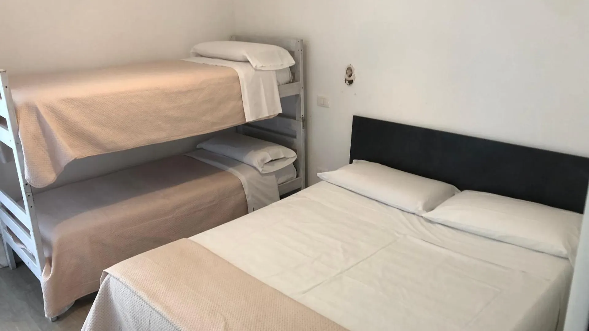 B&B Xenia Mongiove Bed & Breakfast