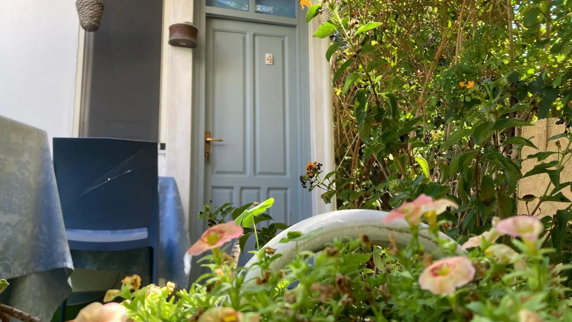 B&B Xenia Mongiove Bed & Breakfast