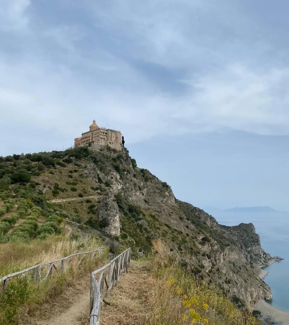 B&B Xenia Mongiove Bed & Breakfast