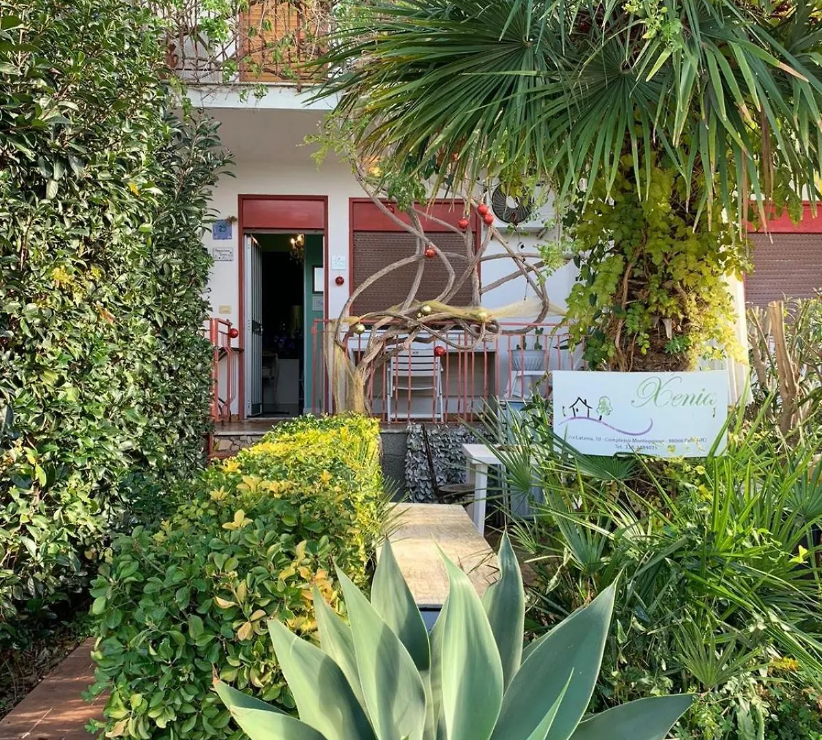 B&B Xenia Mongiove Bed & Breakfast